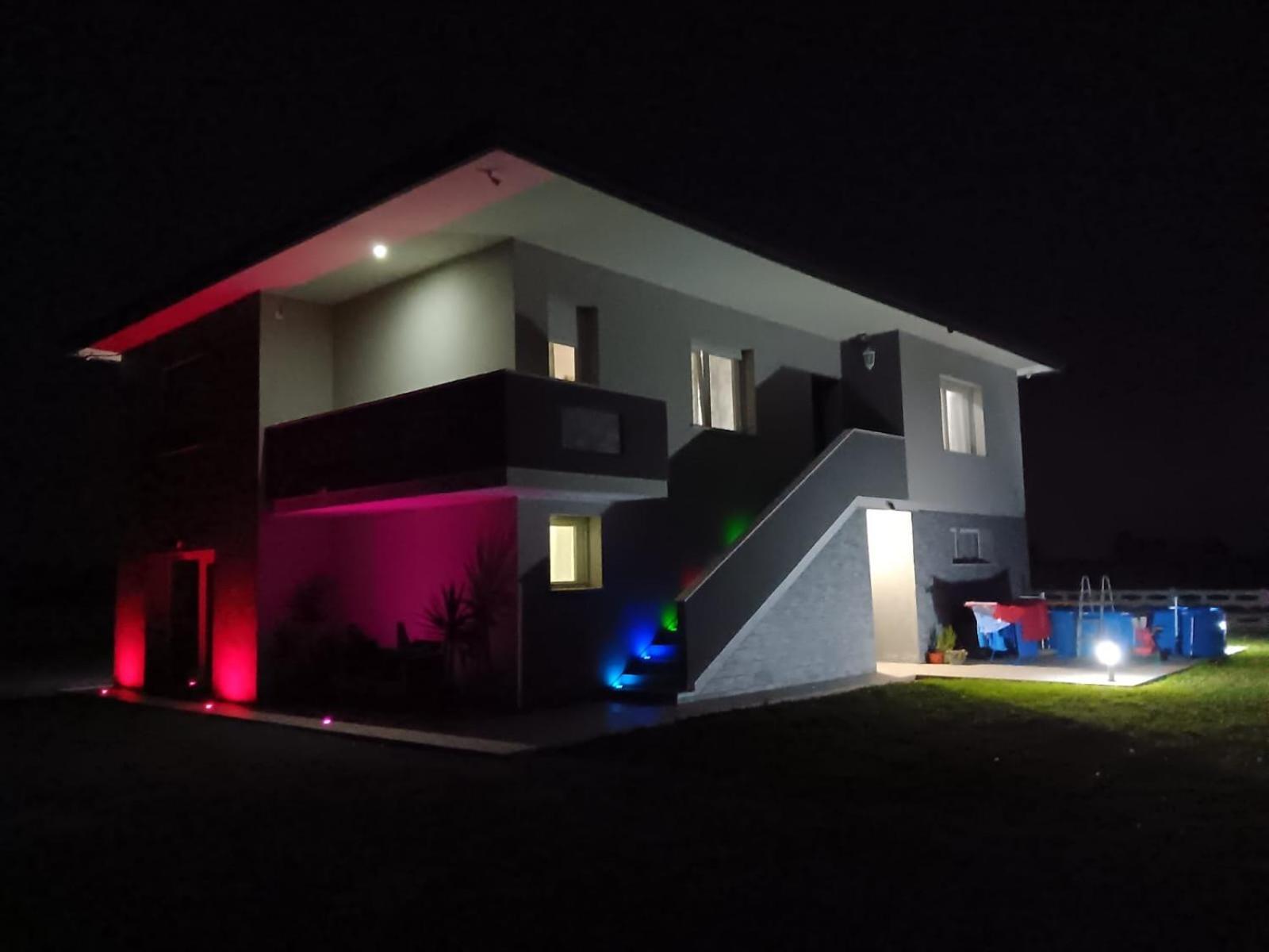 Hotel La Famiglia Doppia Ca Bianca Exterior foto